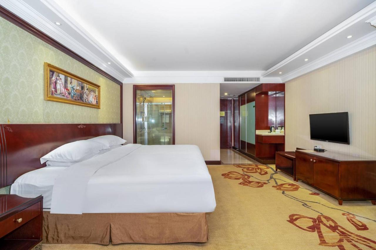 Vienna Hotel Dongguan Houjie Exhibition Center Eksteriør billede