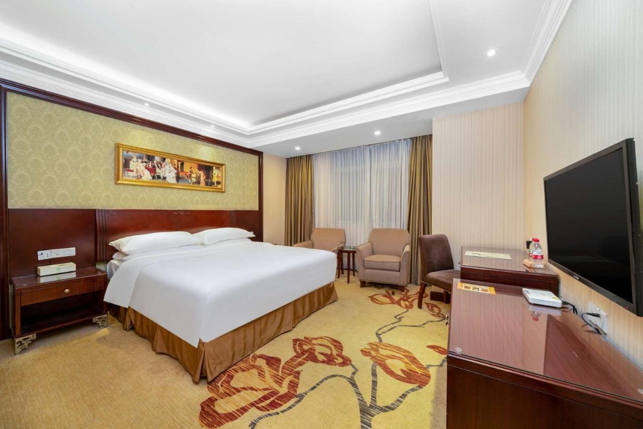 Vienna Hotel Dongguan Houjie Exhibition Center Eksteriør billede
